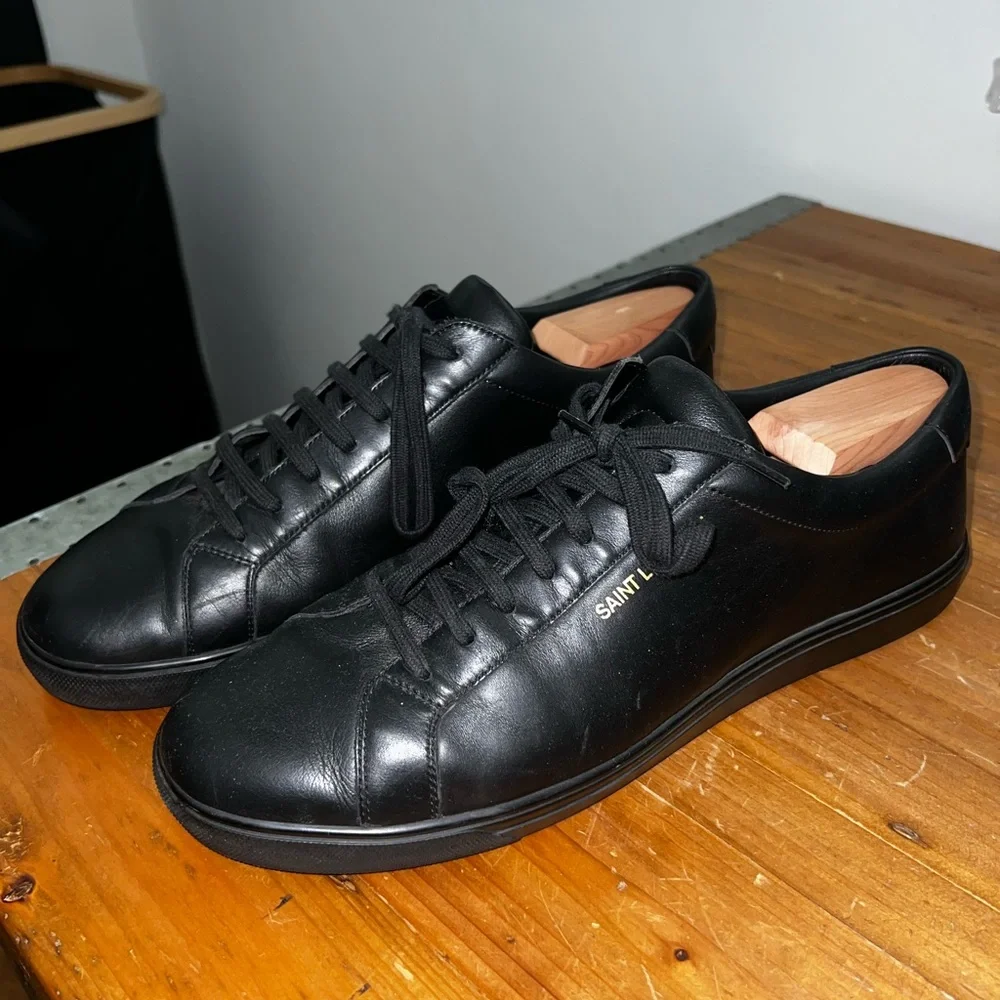 Saint Laurent Black Leather Low-Top Sneakers - Picture 2 of 4
